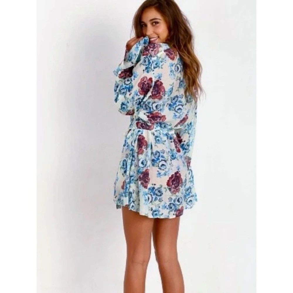 For Love & Lemons Skivvies Naughty Robe Floral OS Cover Up Light Airy Bell Sleev
